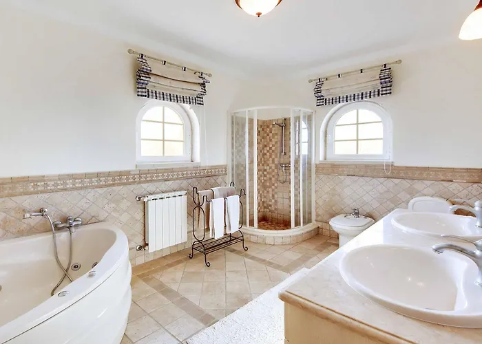 Lisianto 알부페이라